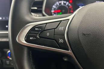 Renault Clio 1.0 TCe 100 Play 5dr