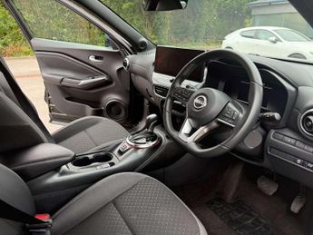 Nissan Juke 1.0 DiG-T N-Connecta 5dr DCT