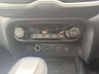 Nissan Juke 1.0 DiG-T N-Connecta 5dr DCT