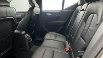 Volvo XC40 Recharge 1.5 T4 Recharge PHEV Plus Dark 5dr Auto