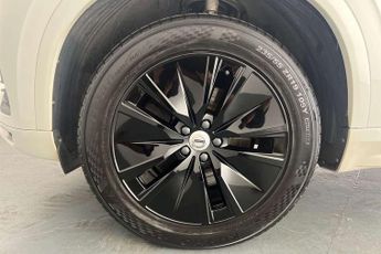 Volvo XC90 2.0 B5D [235] Momentum 5dr AWD Geartronic
