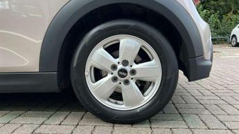 MINI Hatchback 1.5 Cooper Classic 3dr Auto
