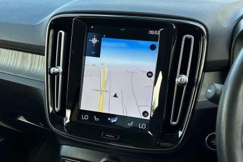 Volvo XC40 2.0 B4P Inscription Pro 5dr AWD Auto