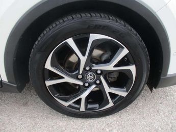 Toyota C-HR 1.8 Hybrid Dynamic 5dr CVT