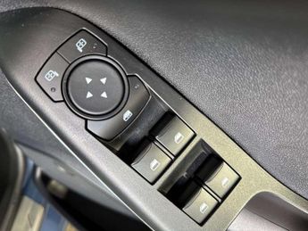 Ford Fiesta 1.0 EcoBoost Hbd mHEV 125 Titanium Vignal 5dr Auto