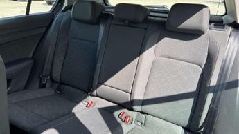 Volkswagen Golf 1.5 eTSI 150 Life 5dr DSG