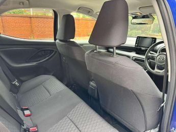 Toyota Yaris 1.5 Hybrid Design 5dr CVT