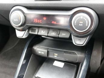 Kia Stonic 1.0T GDi 48V Connect 5dr DCT