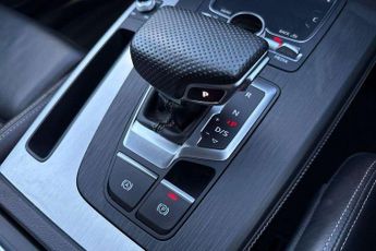 Audi Q5 55 TFSI e Quattro S Line Competition 5dr S Tronic