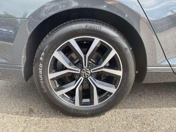Volkswagen Passat 1.5 TSI EVO SEL 4dr DSG