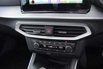SEAT Arona 1.0 TSI 115 FR Black Edition 5dr DSG