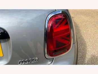 MINI Hatchback 1.5 Cooper Classic 3dr Auto