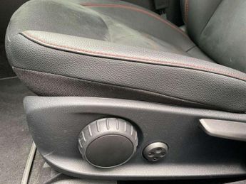 Mercedes-Benz CLA Shooting Brake CLA 250e AMG Line Executive 5dr Tip Auto