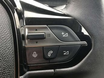 Peugeot 308 1.2 PureTech Allure Premium 5dr EAT8
