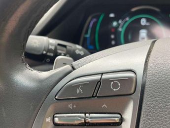 Hyundai IONIQ 1.6 GDi Hybrid Premium 5dr DCT