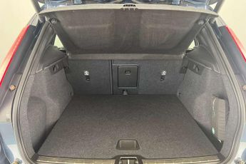 Volvo XC40 2.0 T4 Inscription 5dr AWD Geartronic