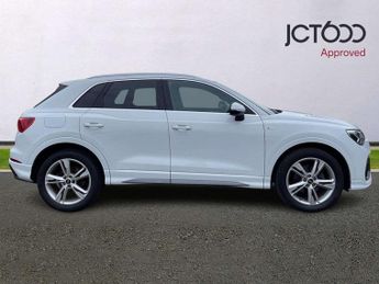 Audi Q3 35 TFSI S Line 5dr S Tronic