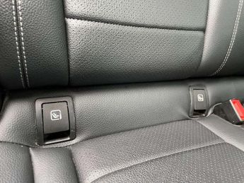 Mercedes-Benz GLC GLC 220d 4Matic AMG Line Premium 5dr 9G-Tronic