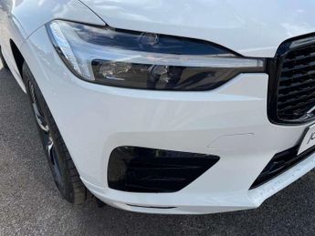 Volvo XC60 2.0 B4D R DESIGN 5dr AWD Geartronic