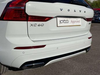 Volvo XC60 2.0 B4D R DESIGN 5dr AWD Geartronic
