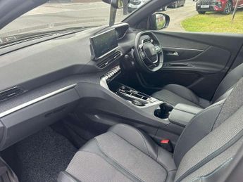 Peugeot 3008 1.2 PureTech Allure Premium+ 5dr EAT8