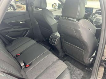 Peugeot 3008 1.2 PureTech Allure Premium+ 5dr EAT8