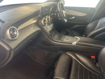 Mercedes-Benz GLC GLC 220d 4Matic AMG Line Premium 5dr 9G-Tronic