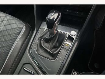 Volkswagen Tiguan 2.0 TDI R-Line 5dr DSG