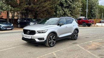 Volvo XC40 2.0 T4 R DESIGN Pro 5dr AWD Geartronic