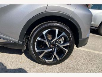 Toyota C-HR 1.8 Hybrid Dynamic 5dr CVT