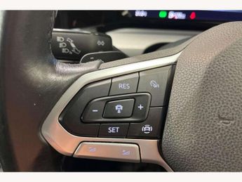 Volkswagen Golf 1.5 eTSI 150 Life 5dr DSG