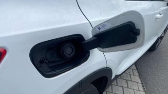 Volvo XC40 2.0 B3P Plus Dark 5dr Auto