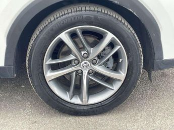 MG HS 1.5 T-GDI Exclusive 5dr DCT