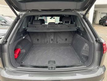 Volkswagen Touareg 3.0 V6 TDI 4Motion 286 Black Edition 5dr Tip Auto