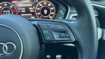 Audi A4 Avant 40 TDI Quattro S Line 5dr S Tronic