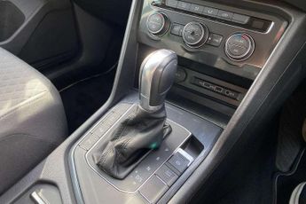 Volkswagen Tiguan 2.0 TDi 150 SE Nav 5dr DSG