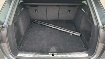 Audi A4 Avant 35 TDI Black Edition 5dr S Tronic