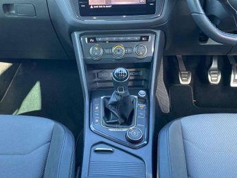 Volkswagen Tiguan 2.0 TDi 150 R-Line Tech 5dr DSG