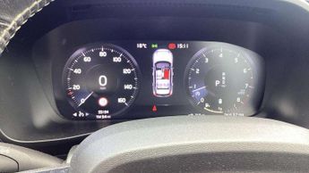 Volvo XC40 2.0 B4P R DESIGN Pro 5dr Auto