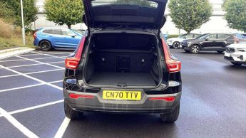 Volvo XC40 2.0 B4P R DESIGN Pro 5dr Auto
