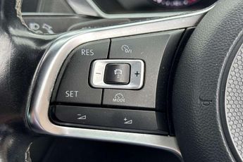 Volkswagen Tiguan 2.0 TDi 150 4Motion R-Line 5dr DSG
