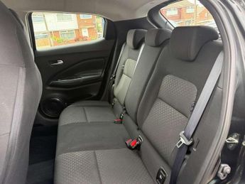 Nissan Juke 1.0 DiG-T Acenta Premium 5dr DCT