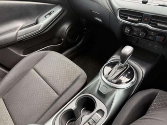 Nissan Juke 1.0 DiG-T Acenta Premium 5dr DCT