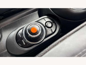 MINI Hatchback 5dr 1.5 Cooper Exclusive II 5dr Auto