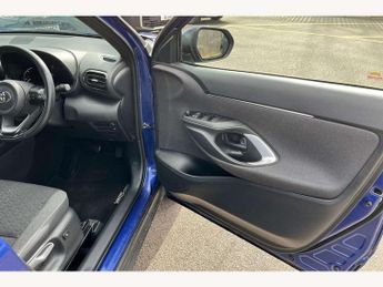 Toyota Yaris Cross 1.5 Hybrid Design 5dr CVT