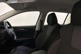 Skoda Octavia Estate 1.4 TSI iV SE Technology DSG 5dr