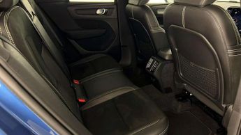 Volvo XC40 1.5 T3 [163] R DESIGN 5dr Geartronic
