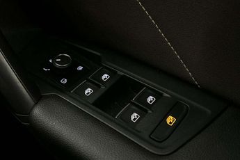 Volkswagen Tiguan 2.0 TSI 4Motion R-Line 5dr DSG