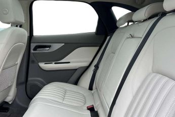 Jaguar F-Pace 2.0d Portfolio 5dr Auto AWD