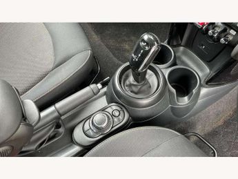 MINI Hatchback 1.5 Cooper Classic 3dr Auto